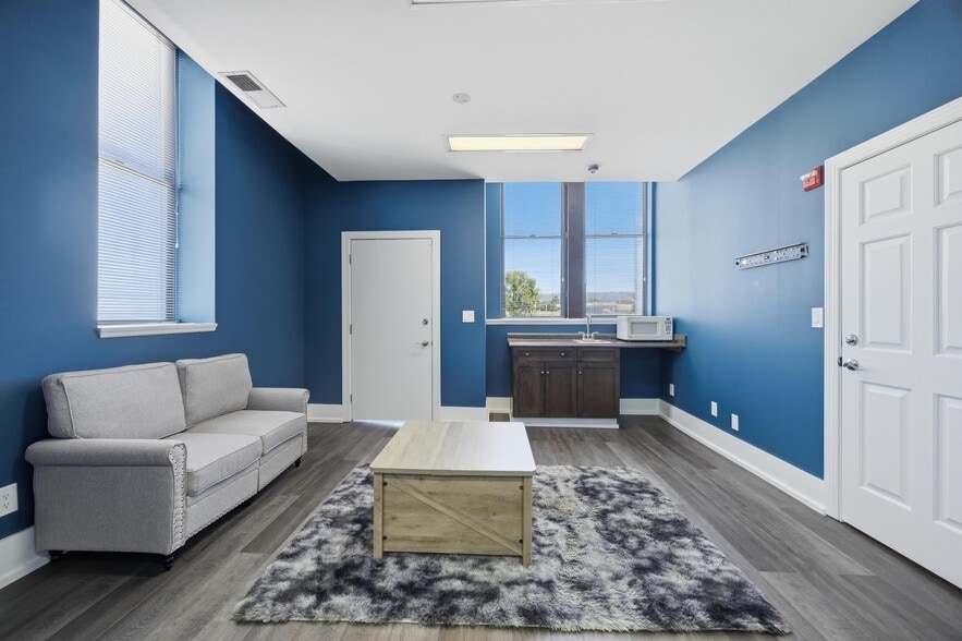 More Photos Of 2401 Broad Street, Chattanooga Office For Sale