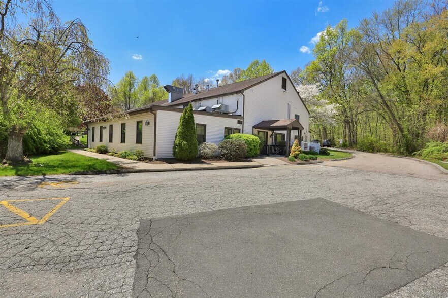 More Photos Of 8 Independence Dr, Marlborough Medical For Sale