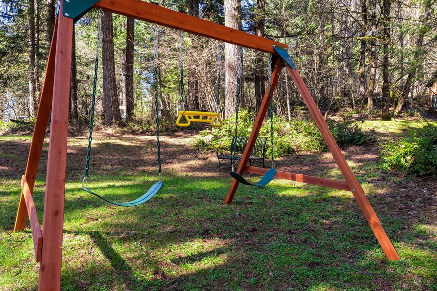 More Photos Of 112 Bylin Rd, Stevenson Trailer Camper Park For Sale