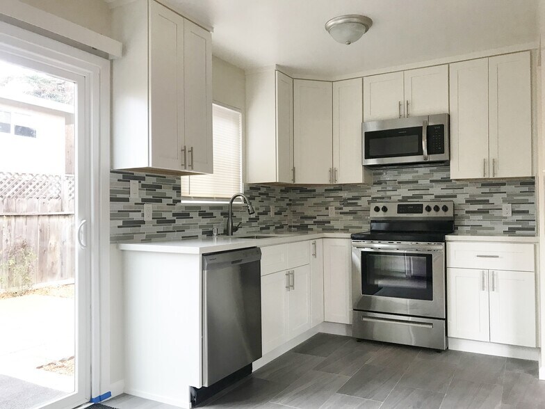 More Photos Of 227 Madrone St, Redwood City Apartments For Sale