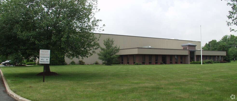 More Photos Of 2605 Kuser Rd, Hamilton Service For Lease