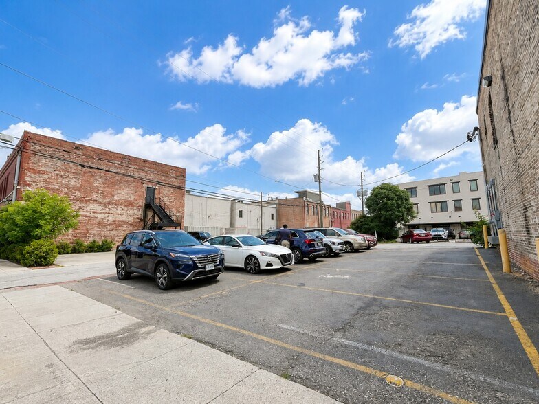 More Photos Of 2400 1st Ave N, Birmingham Storefront Retail Office For Lease