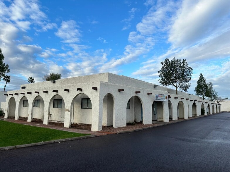 More Photos Of 2400 W Medtronic Way, Tempe Unknown For Lease