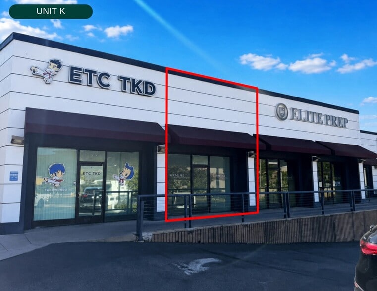 More Photos Of 3115 Foothill Blvd, La Crescenta Storefront For Lease