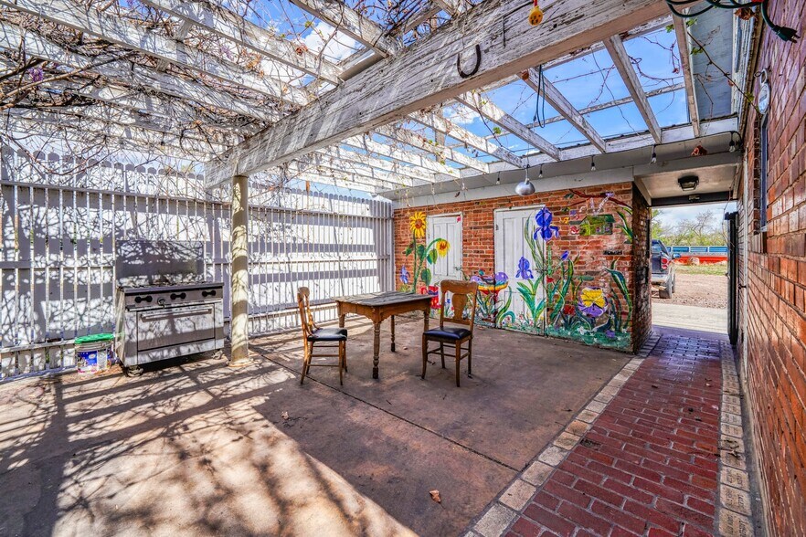 More Photos Of 512 Royal Gorge Blvd, Canon City Restaurant For Sale