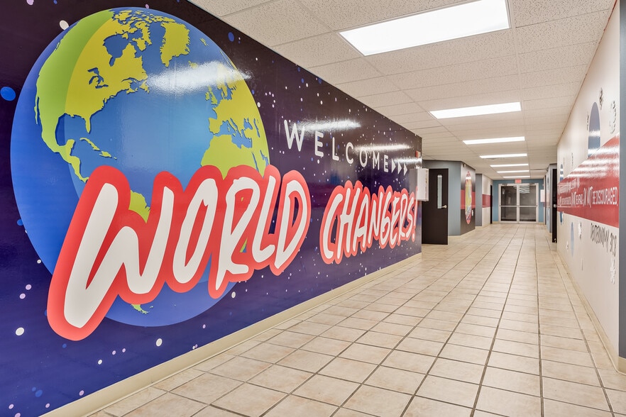 More Photos Of 4312 20th St, Rockford Religious Facility For Sale