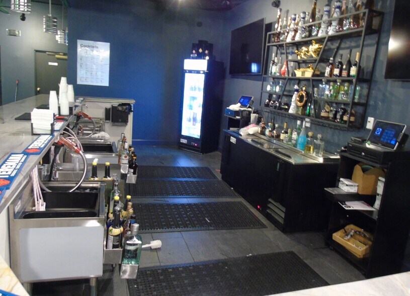 More Photos Of 370 E Main St, Ansonia Restaurant For Sale