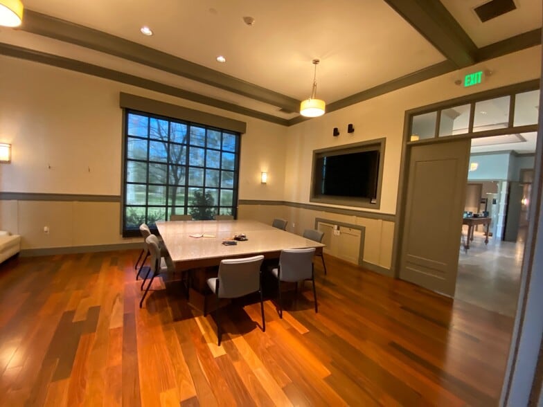 More Photos Of 3920 Gulf Fwy, Dickinson Lodge Meeting Hall For Sale