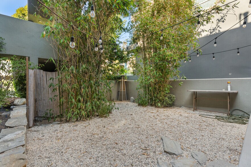 More Photos Of 22 28th Ave, Venice Apartments For Sale