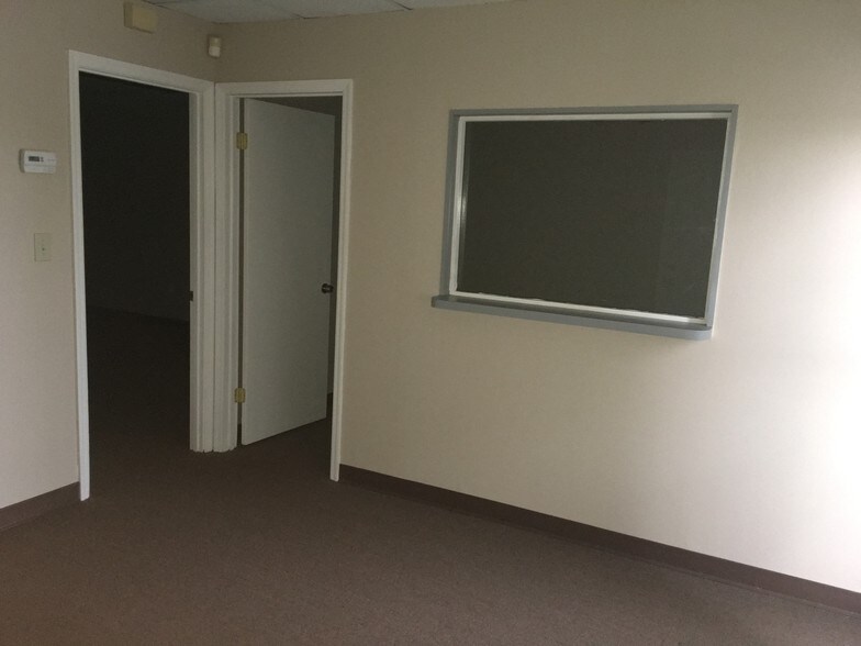 More Photos Of 2484 W State Road 434, Longwood Storefront Retail Office For Lease