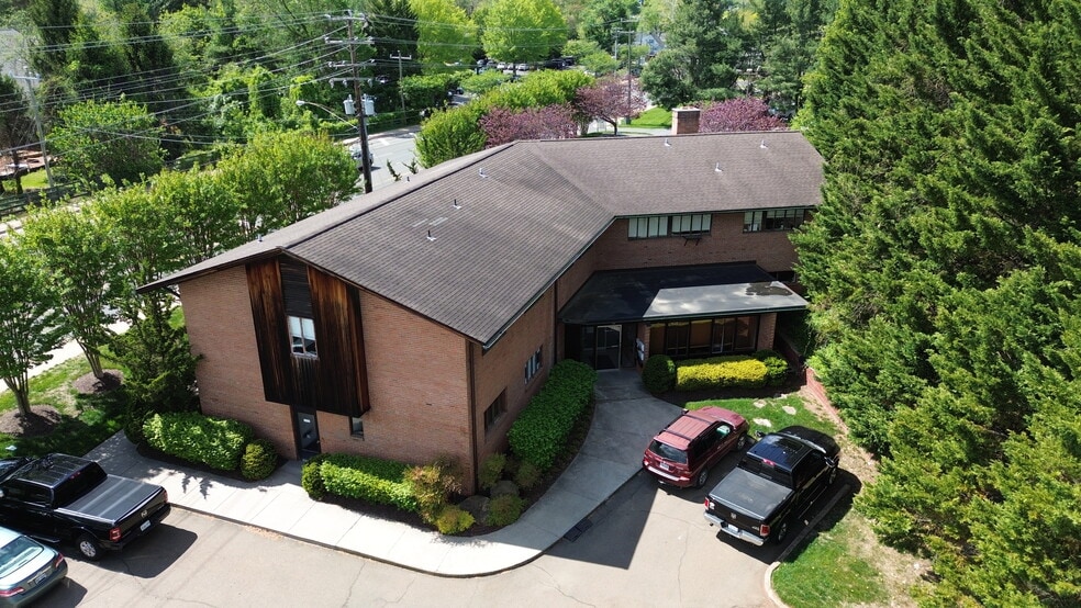 Primary Photo Of 220 Culpeper St, Warrenton Medical For Lease