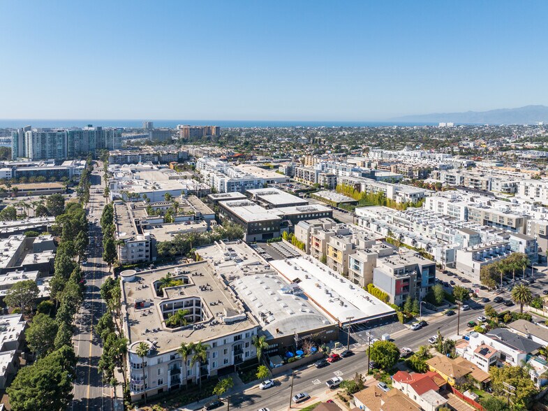 More Photos Of 13335 Maxella Ave, Marina Del Rey Loft Creative Space For Lease