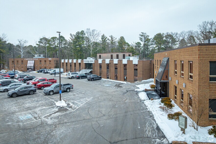 More Photos Of 815 Ritchie Hwy, Severna Park Office For Lease