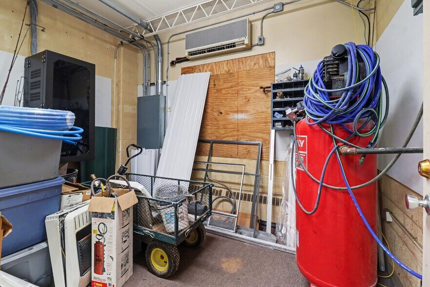 More Photos Of 3301 Green St, Shelby Industrial For Sale