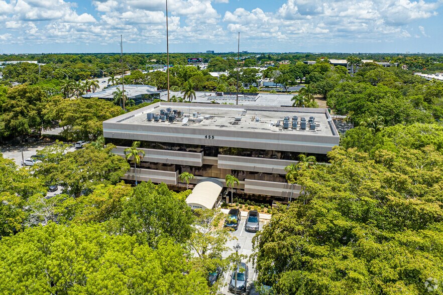 More Photos Of 455 Fairway Dr, Deerfield Beach Office For Lease