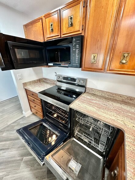 More Photos Of 4400 1st St N, Saint Petersburg Apartments For Sale