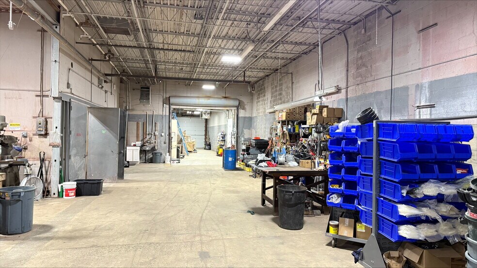 More Photos Of 88 Tyler Pl, South Plainfield Warehouse For Lease