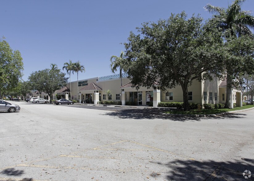 More Photos Of 11870 W State Road 84, Davie Warehouse For Lease