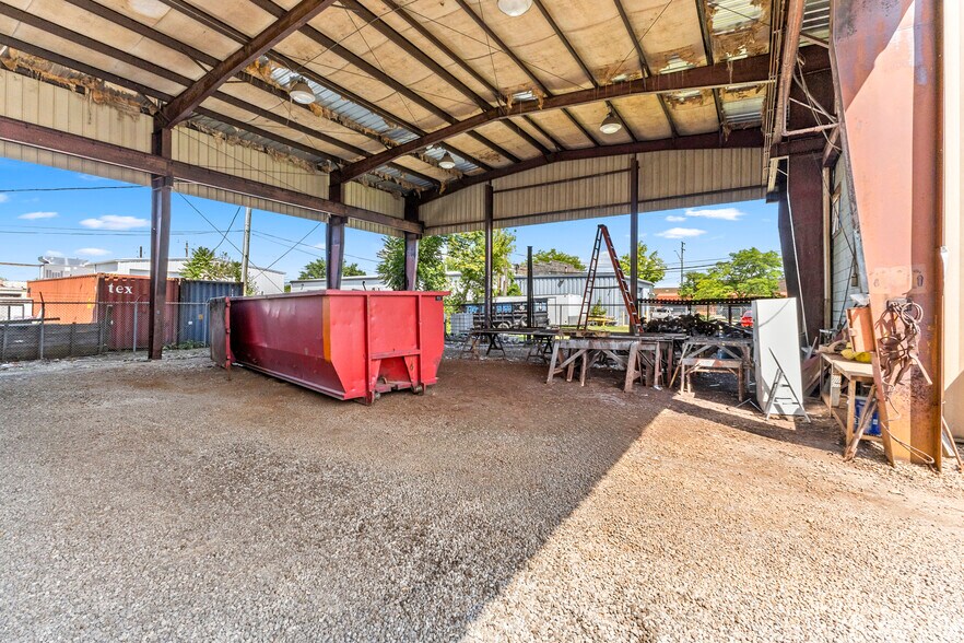More Photos Of 16136 White Ave, Allen Park Warehouse For Sale