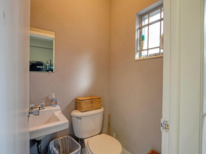 More Photos Of 1311 S Missouri Ave, Clearwater Freestanding For Sale
