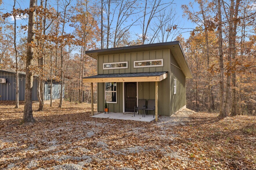 More Photos Of 3158 Summertown Hwy, Summertown Hotel For Sale