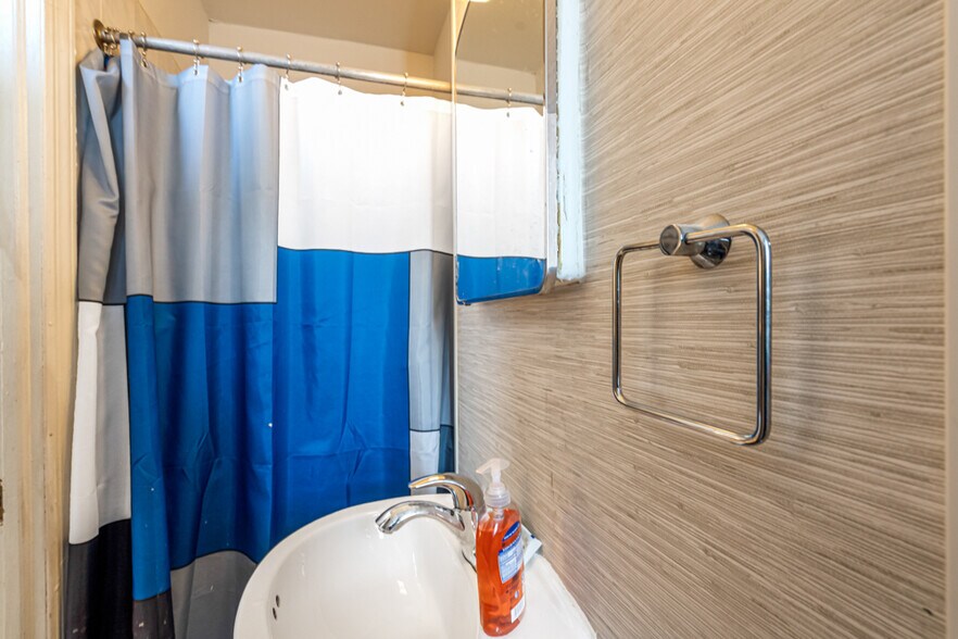 More Photos Of 656 Henry St, Brooklyn Apartments For Sale