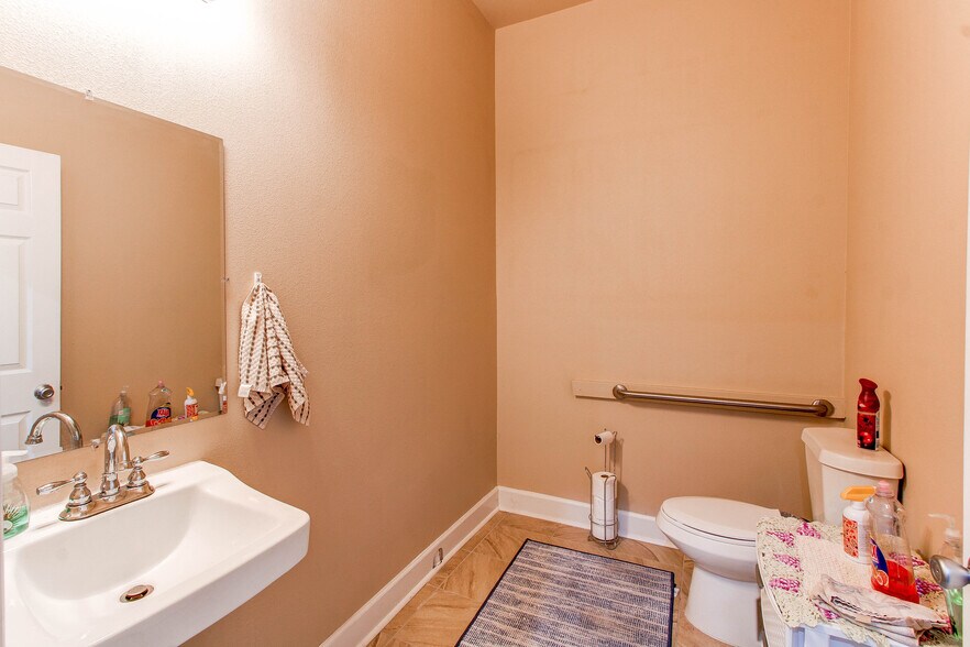 More Photos Of 604 1st Ave, Deer Trail Storefront For Sale