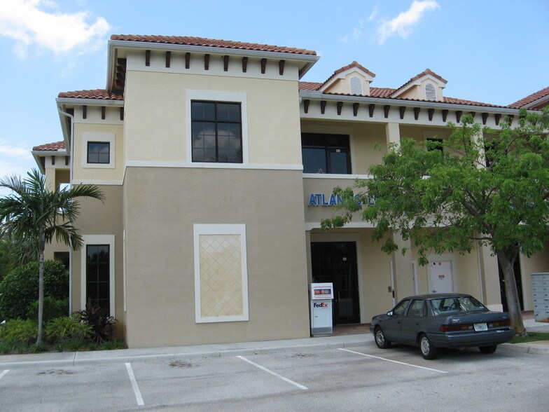 More Photos Of 1005 W Indiantown Rd, Jupiter Office For Lease