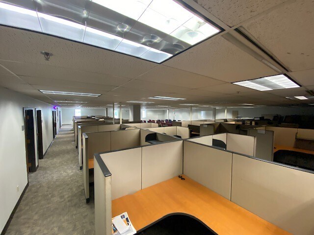 More Photos Of 1711 Scheuring Rd, De Pere Manufacturing For Lease