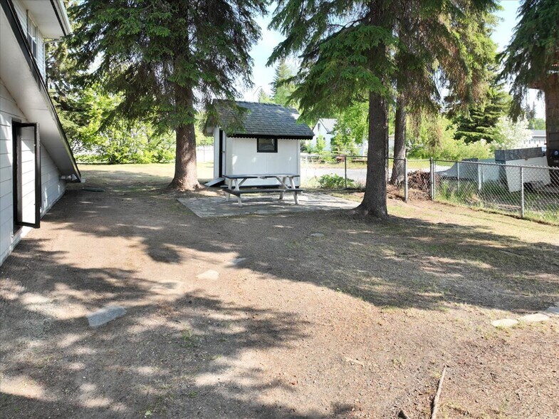 More Photos Of 205 A St, Fairbanks Apartments For Sale