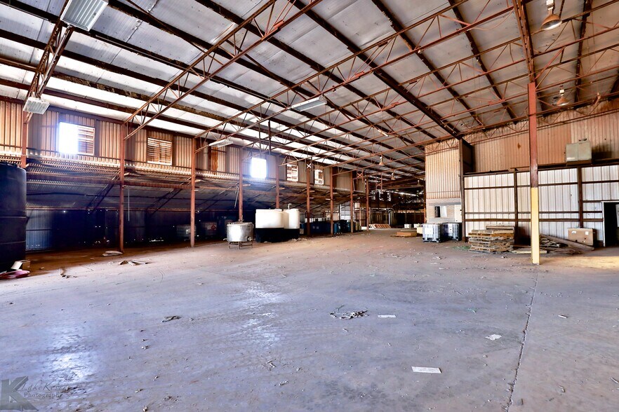 More Photos Of 3097 Brick Plant Rd, Snyder Manufacturing For Sale