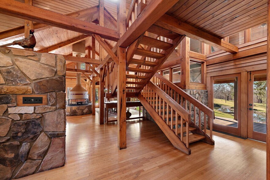 More Photos Of 1442 Coraopolis Heights Rd, Moon Township Hospitality For Sale