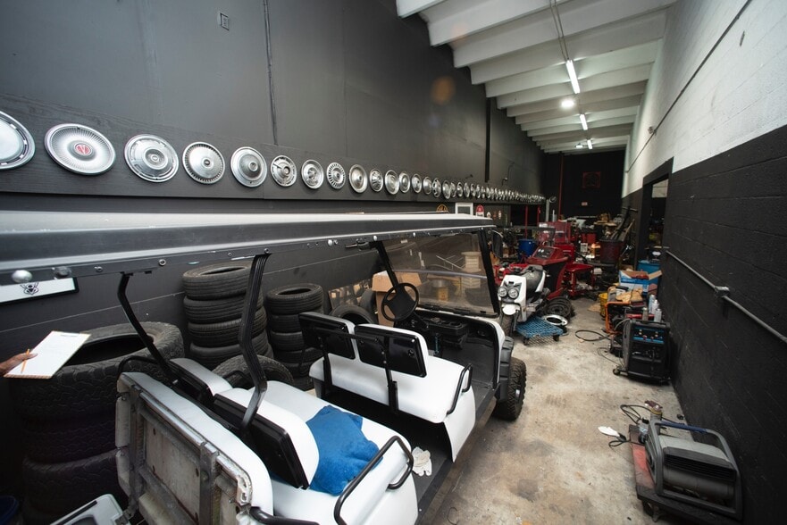 More Photos Of 12432-12454 SW 128th St, Miami Warehouse For Sale