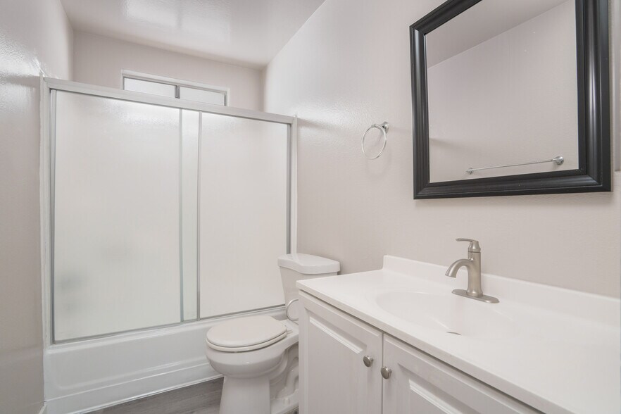 More Photos Of 1225 W 166th St, Gardena Apartments For Sale