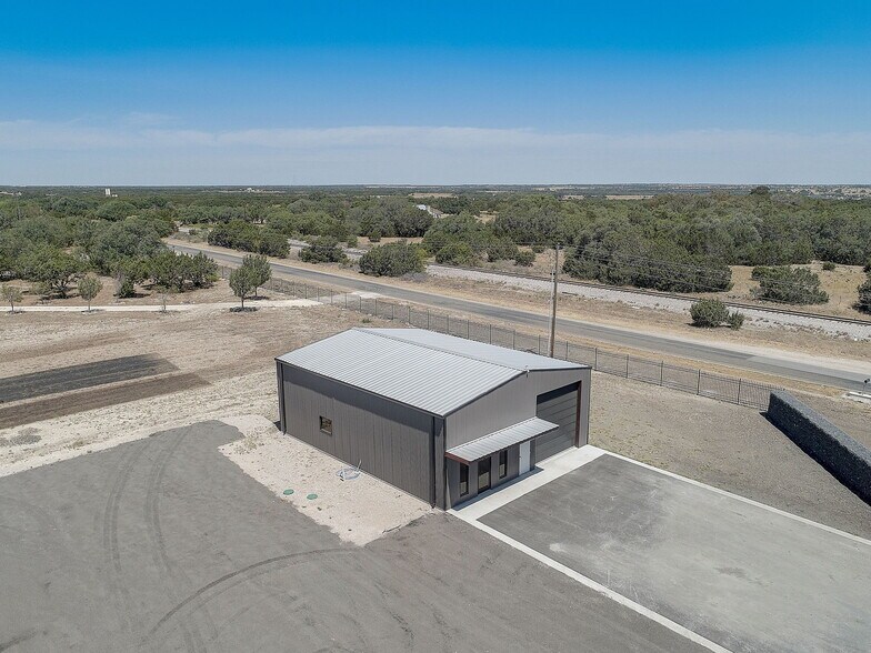 More Photos Of 1069 County Road 264, Bertram Unknown For Lease