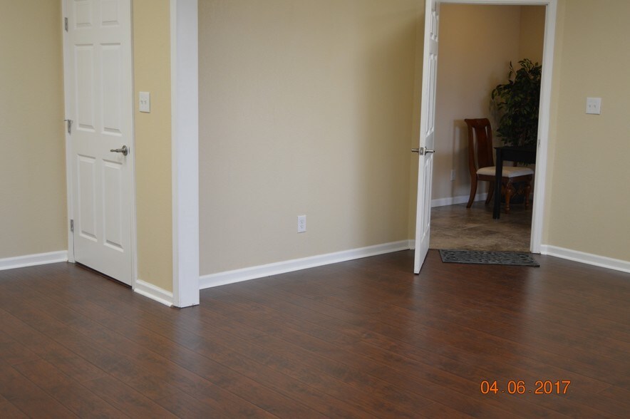 More Photos Of 9258 Culebra Rd, San Antonio Office For Lease