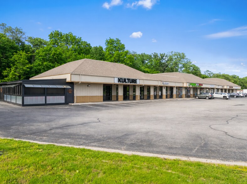 More Photos Of 7002-7038 Shore Ter, Indianapolis Storefront For Sale