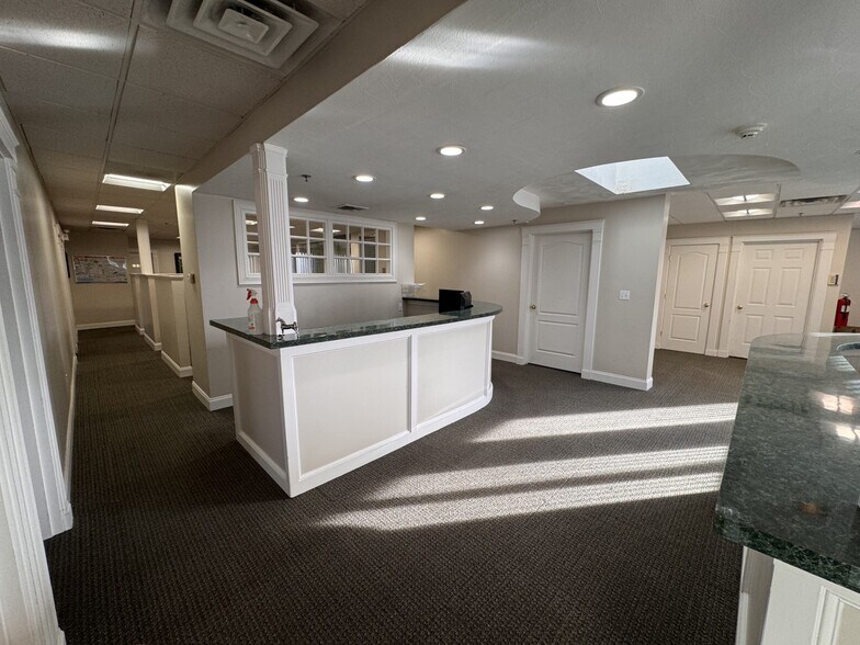 More Photos Of 265 Newbury St, Peabody Office For Lease