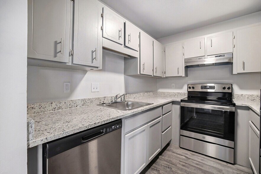More Photos Of 1509 16th Ave S, Birmingham Multifamily For Sale