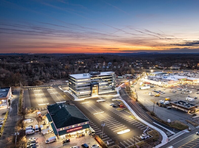 More Photos Of 33 Route 59, Monsey Office For Lease