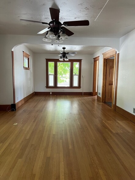 More Photos Of 2022 Broadway St, Vancouver Loft Creative Space For Sale