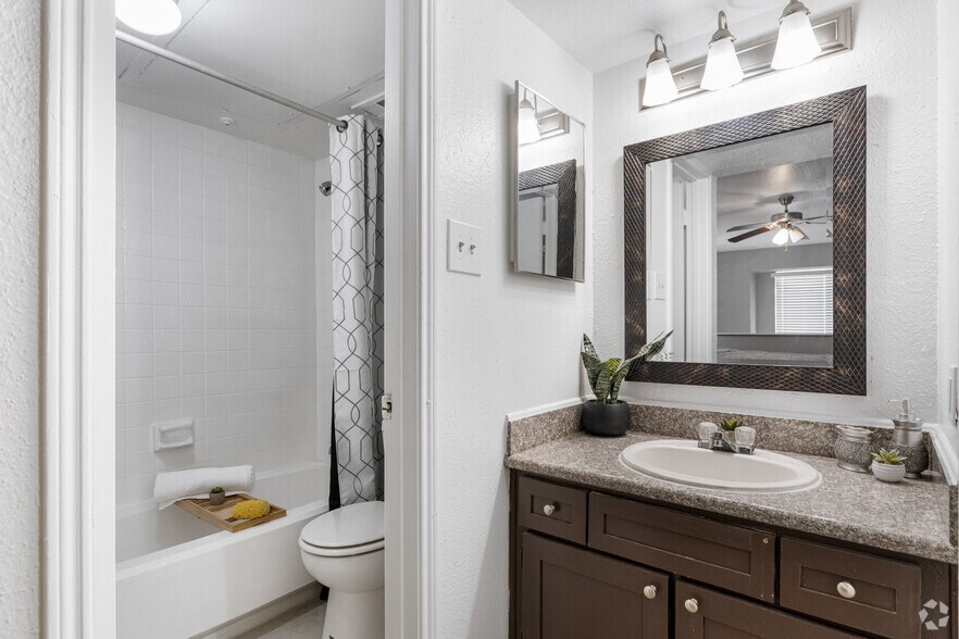 More Photos Of 8600 S Course Dr, Houston Apartments For Sale