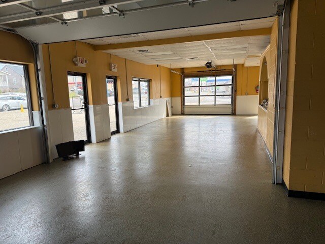 More Photos Of 2415 Maple Ave, Zanesville Carwash For Sale