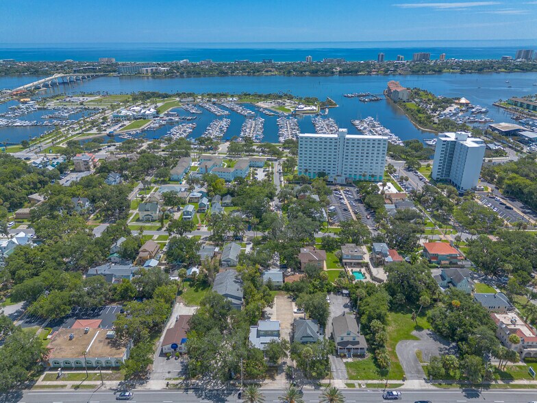 More Photos Of 519 S Ridgewood Ave, Daytona Beach Office For Sale