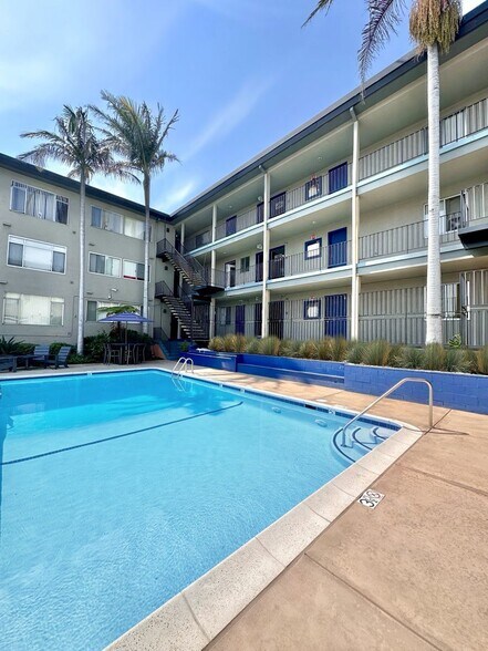 More Photos Of 1720 12th Ave, Oakland Apartments For Sale