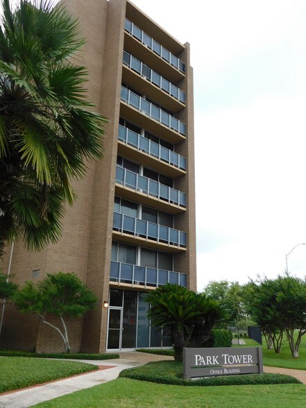 More Photos Of 710-724 Buffalo St, Corpus Christi Office For Lease