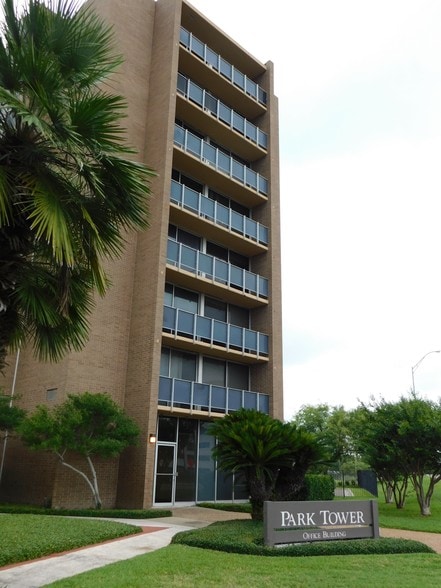 More Photos Of 710-724 Buffalo St, Corpus Christi Unknown For Lease