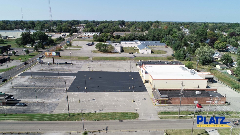 More Photos Of 876 E Midlothian Blvd, Youngstown Freestanding For Sale