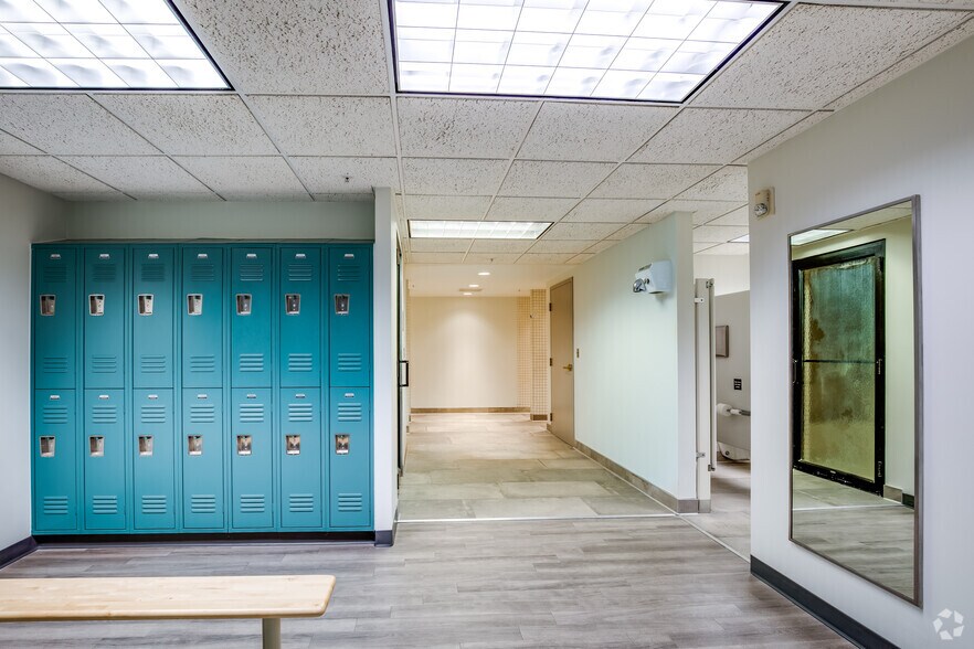 More Photos Of 1295 Northland Dr, Mendota Heights Medical For Lease