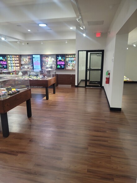 More Photos Of 7315 S Memorial Dr, Tulsa Restaurant For Sale